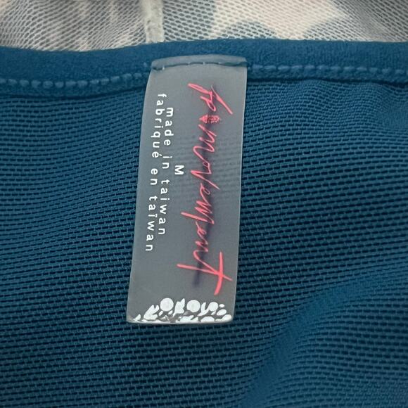 Free People Movement Good Karma Floral Square Neck Crop Top Size Medium - Picture 3 of 3